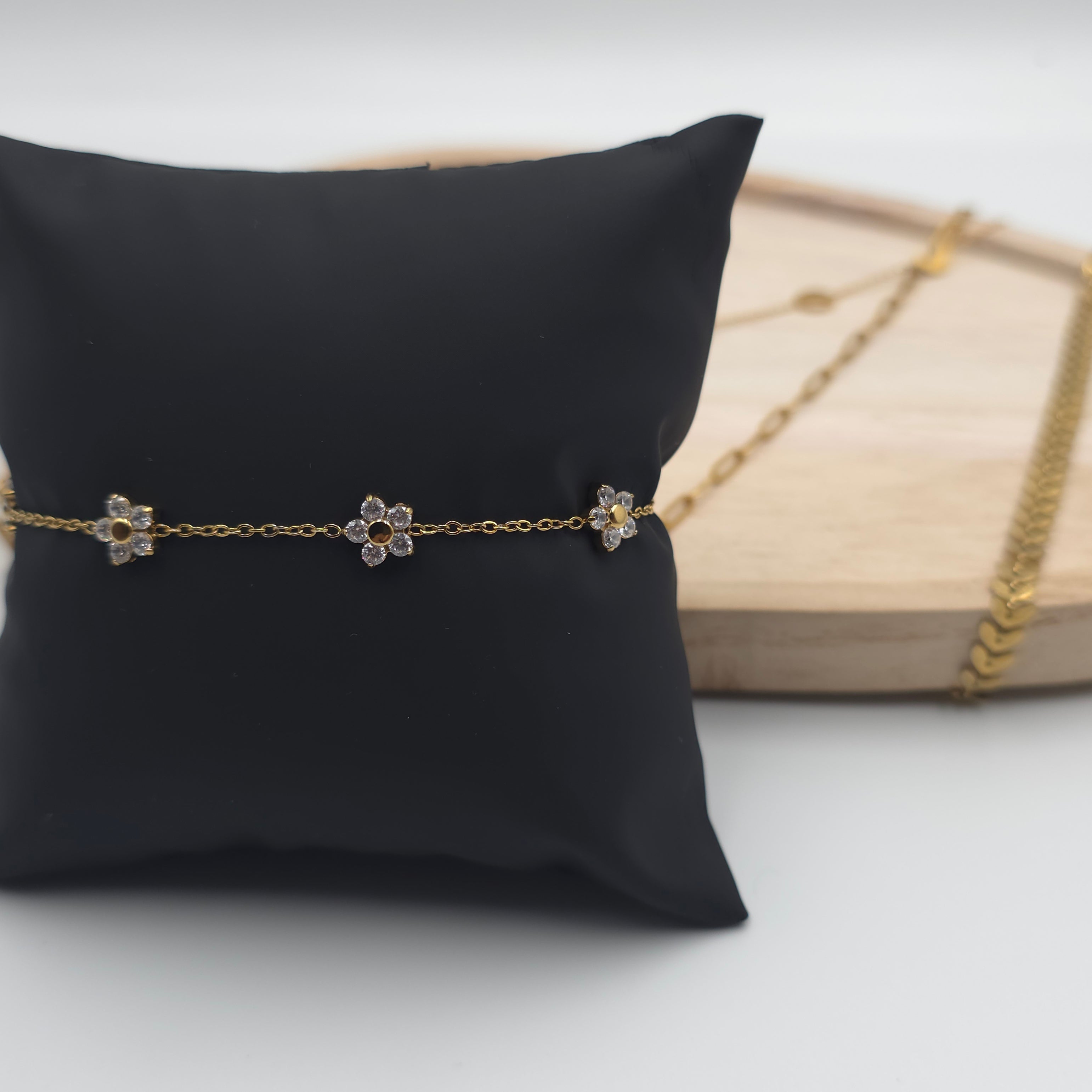 Brățară Radiant Petal Grace